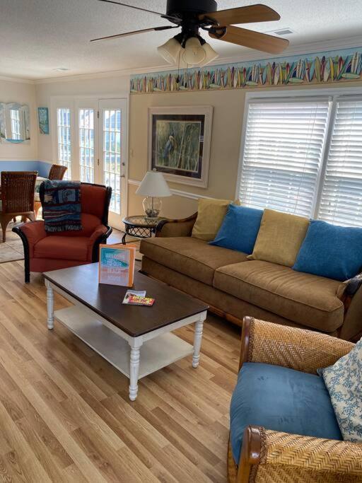 Beach Breeze 3, Pet Friendly, Walking Distance To Atlantic Ocean Free Parking Myrtle Beach Exteriér fotografie