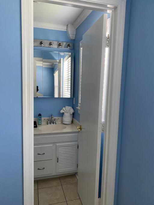 Beach Breeze 3, Pet Friendly, Walking Distance To Atlantic Ocean Free Parking Myrtle Beach Exteriér fotografie